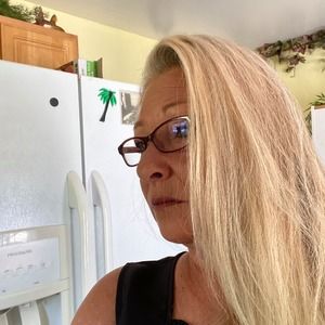 Meet your Posher, Pamela